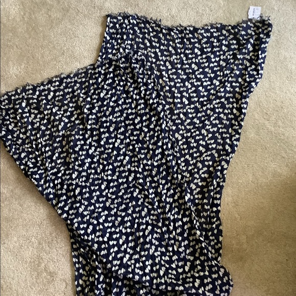 J Crew Sarong or Scarf New with tag navy blue hearts Fringe one size Ver… - Picture 13 of 15